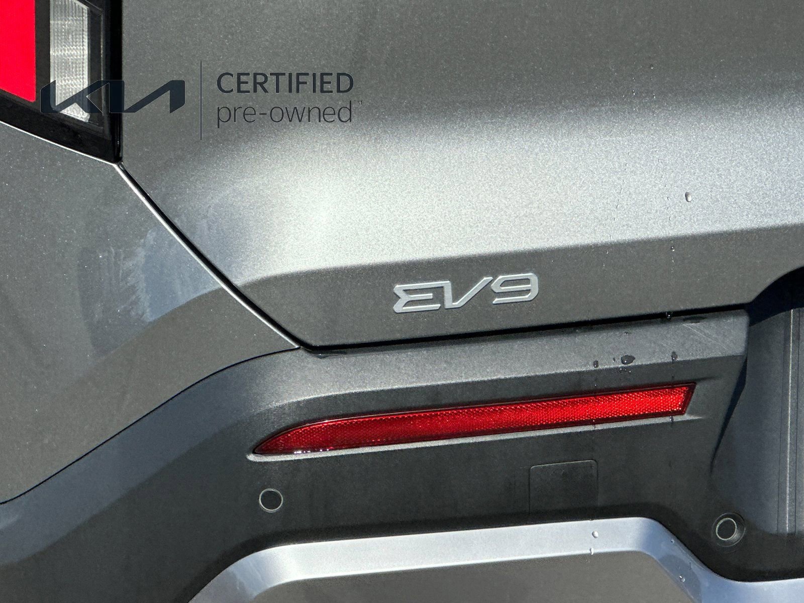Certified 2024 Kia EV9 Light Long Range image 29