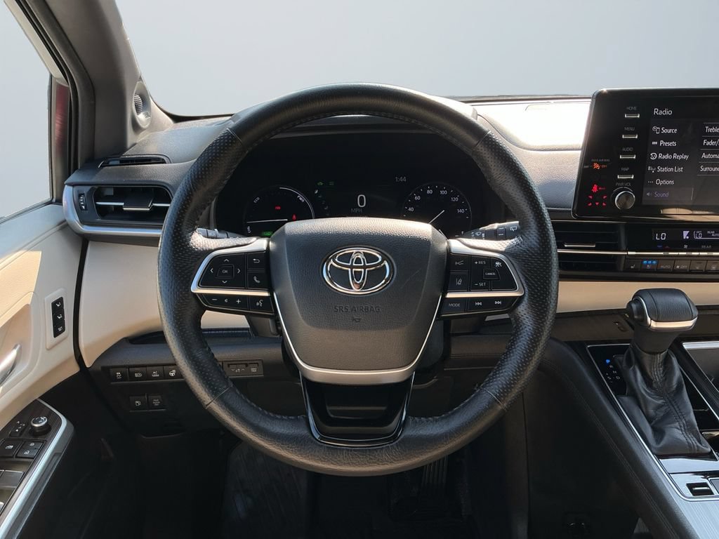 Used 2021 Toyota Sienna Limited AWD/4WD image 13
