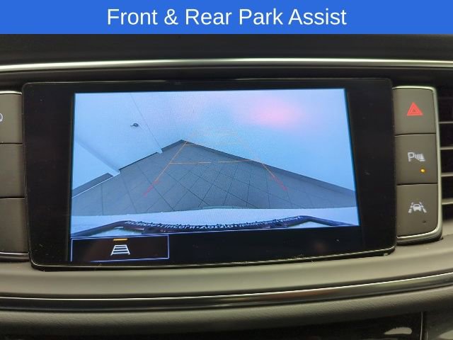 Used 2023 Buick Enclave Essence image 15