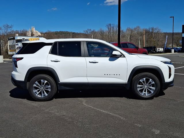 Used 2026 Chevrolet Equinox LT image 11