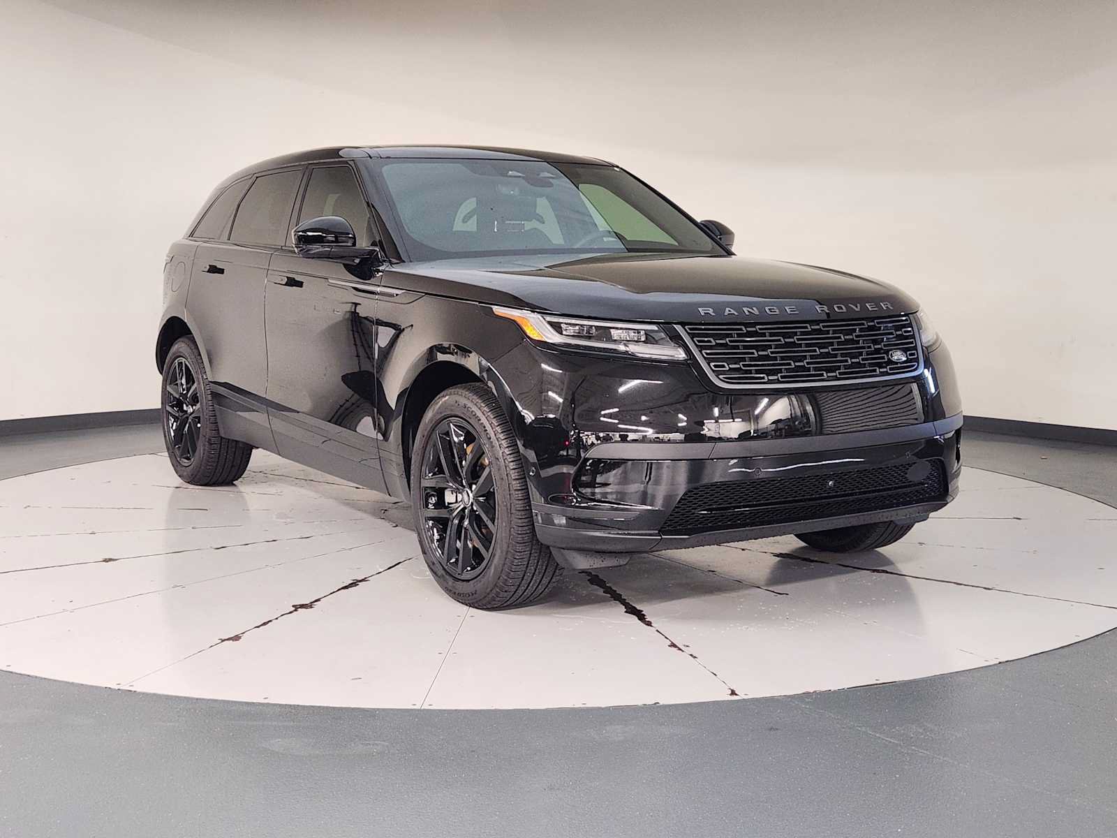 Used 2026 Land Rover Range Rover Velar S AWD/4WD image 6