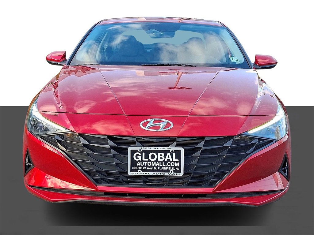 Used 2022 Hyundai Elantra SEL image 2