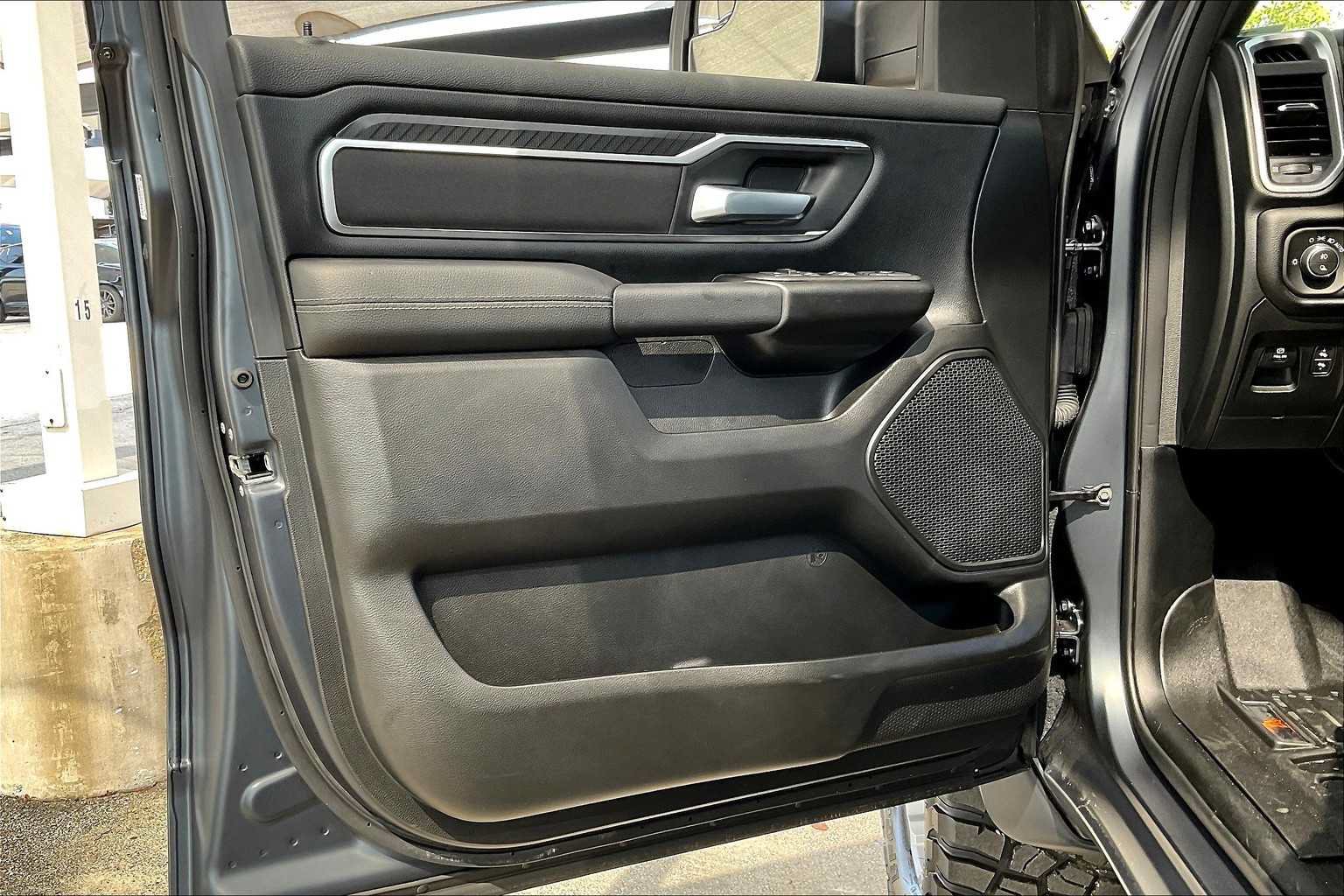 New 2025 RAM 1500 Big Horn AWD/4WD image 8