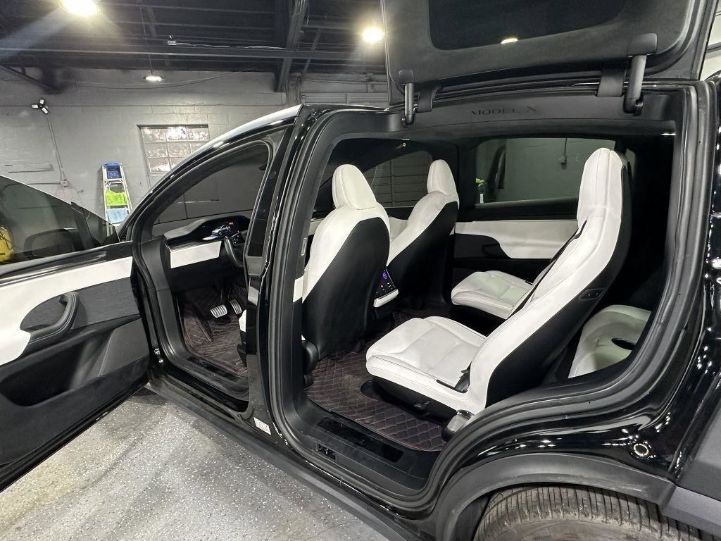 Used 2023 Tesla Model X Plaid image 26