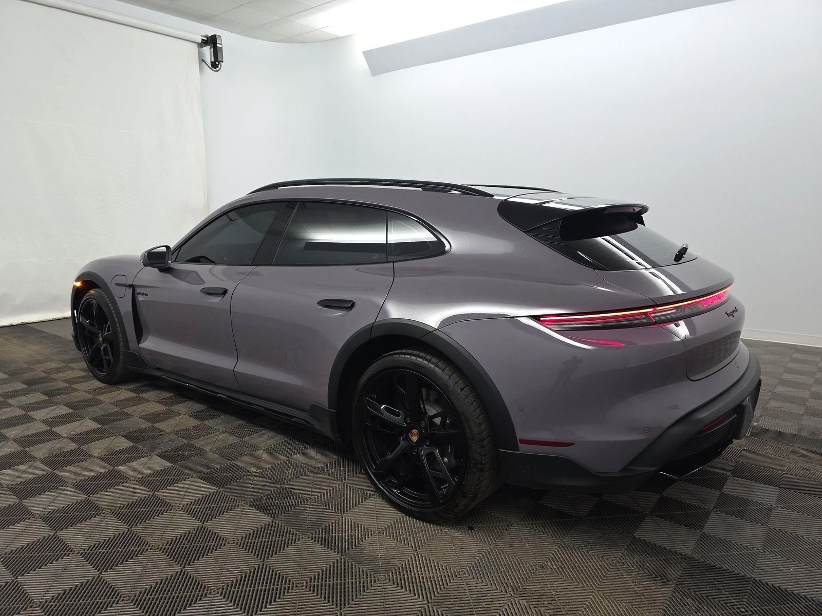 Used 2025 Porsche Taycan 4 Cross Turismo w/ Premium Package image 4