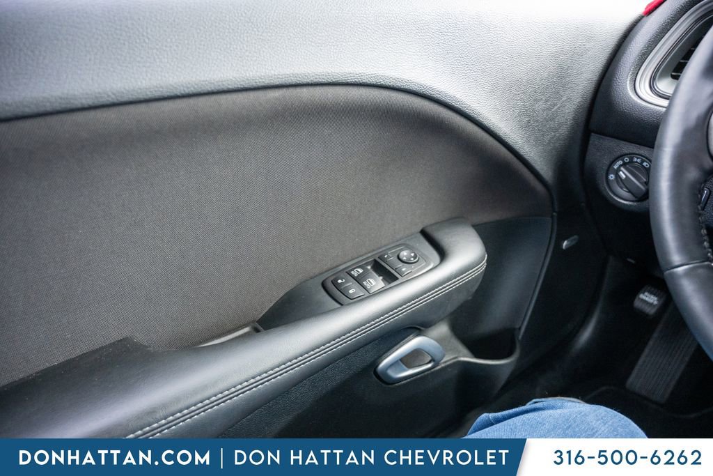 Used 2023 Dodge Challenger SXT w/ Cold Weather Group image 15