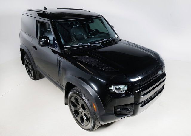 Used 2023 Land Rover Defender 90 S image 28
