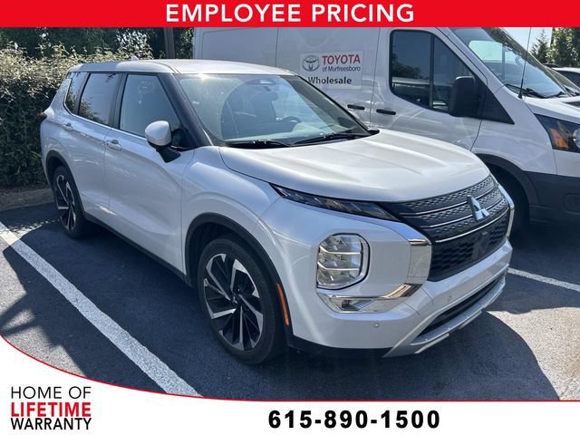Used 2024 Mitsubishi Outlander SE