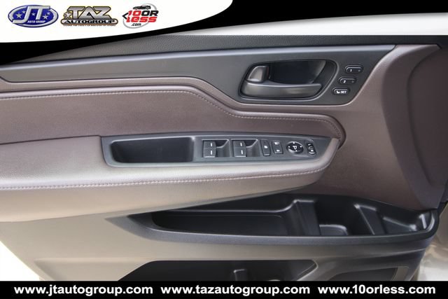 Used 2018 Honda Odyssey EX-L image 12