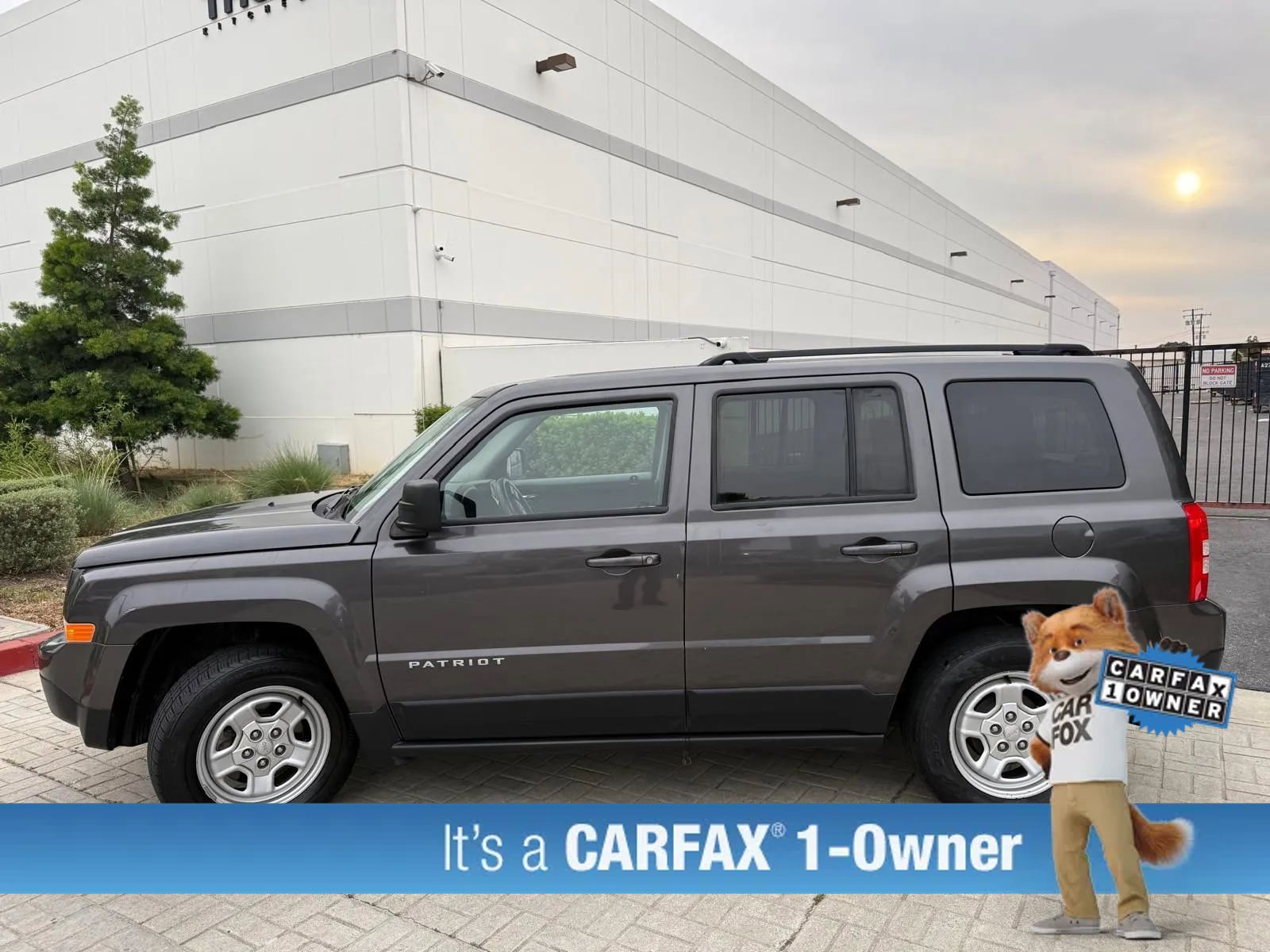 Used 2016 Jeep Patriot Sport w/ Power Value Group FWD image 6