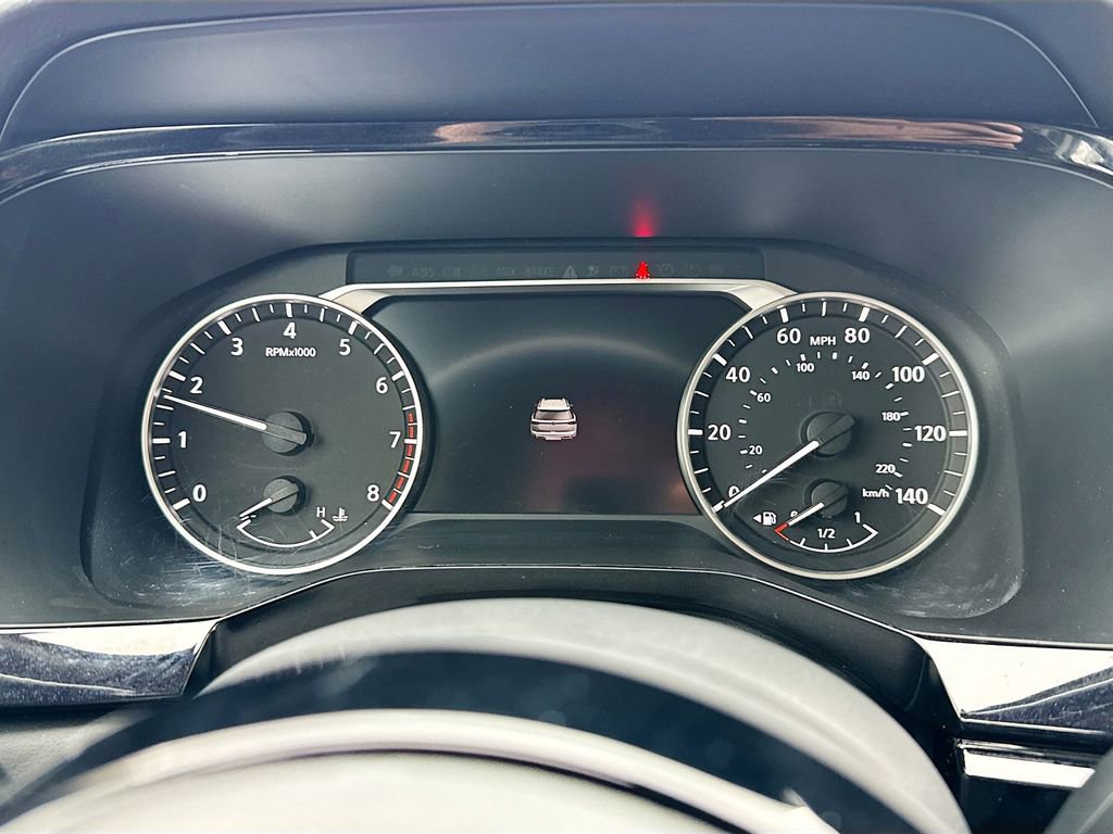 Used 2022 Nissan Pathfinder SL image 11