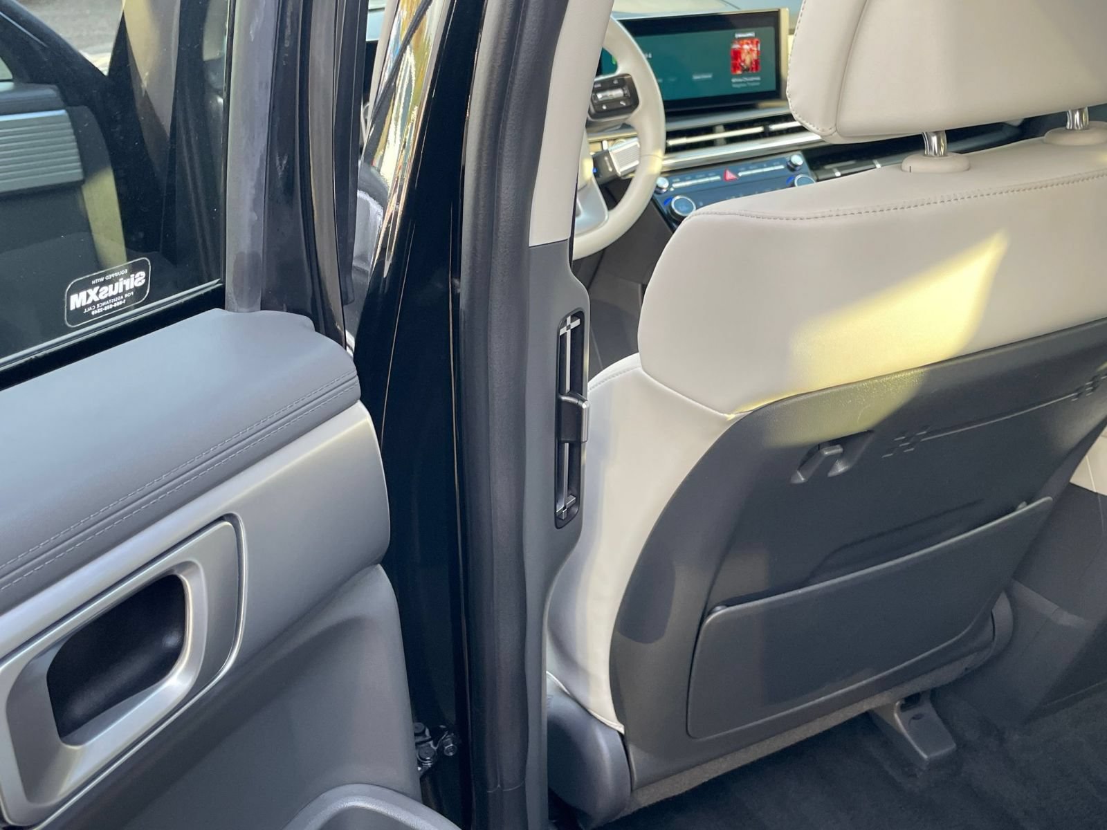 Used 2025 Hyundai Santa Fe SEL FWD image 63
