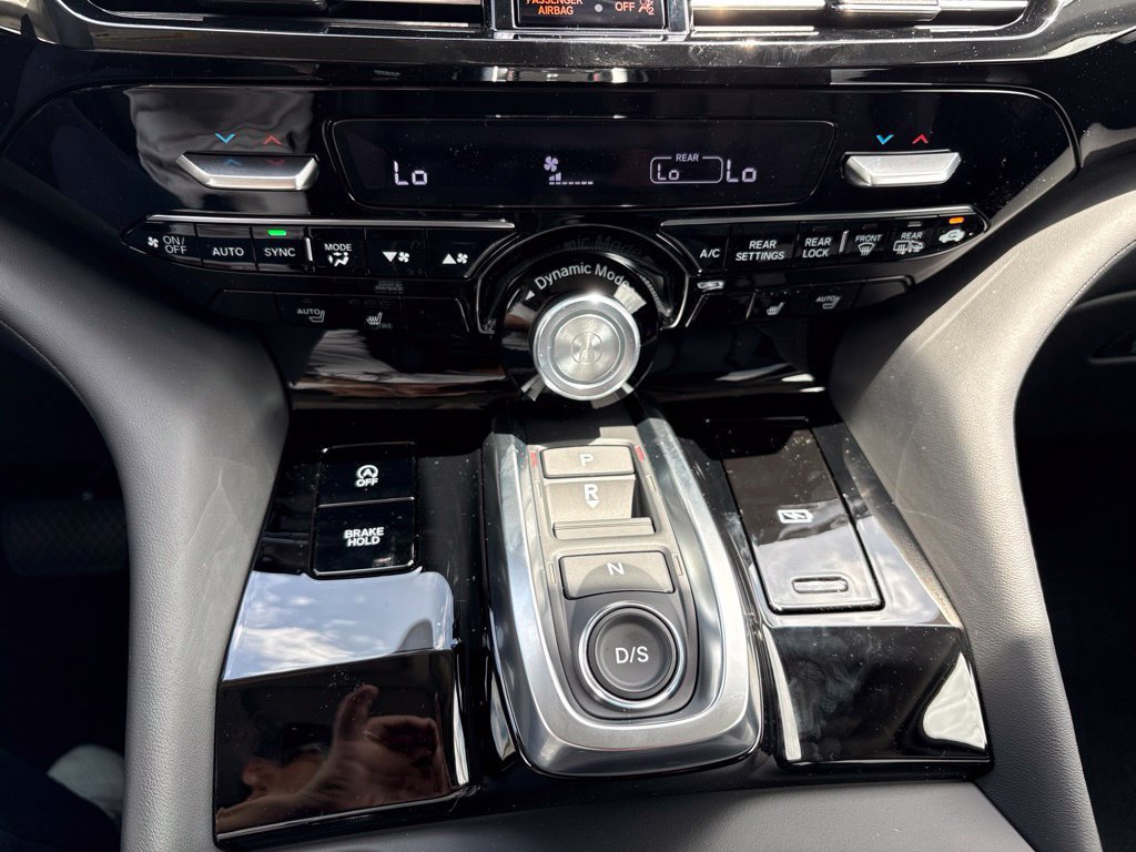 New 2026 Acura MDX w/ Technology Package FWD image 32