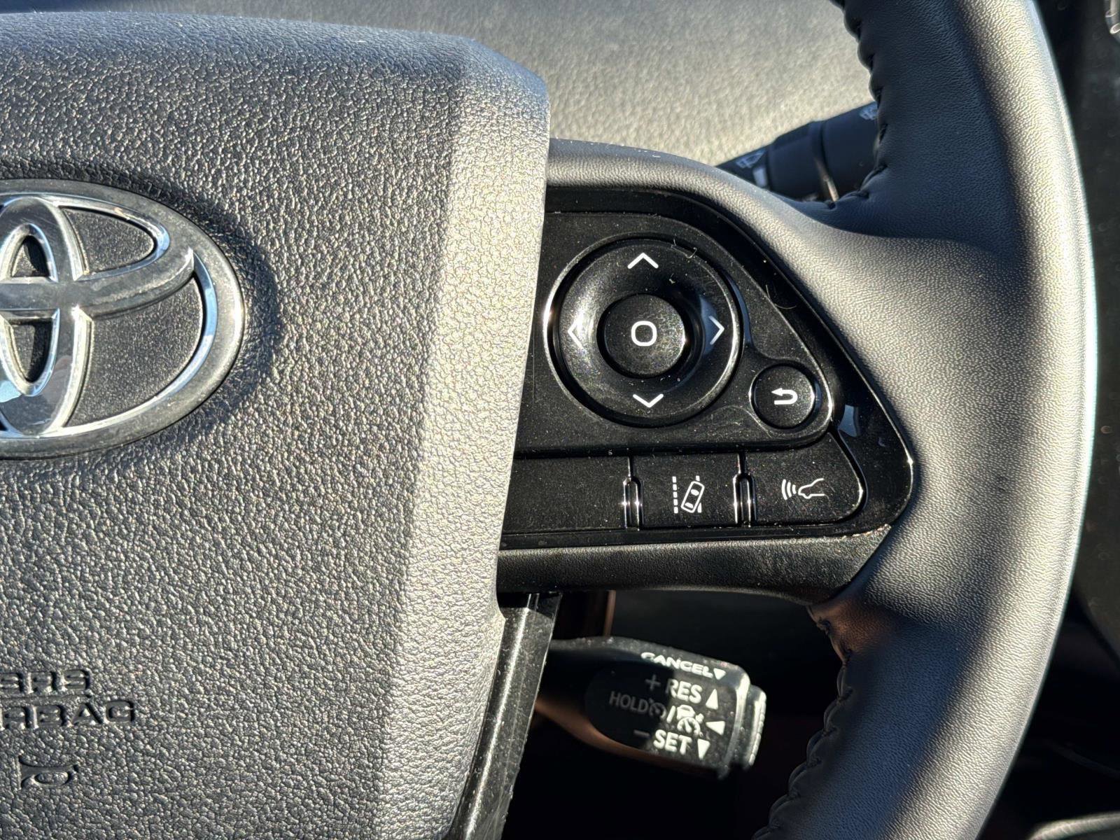 Used 2021 Toyota Prius Prime Limited image 7