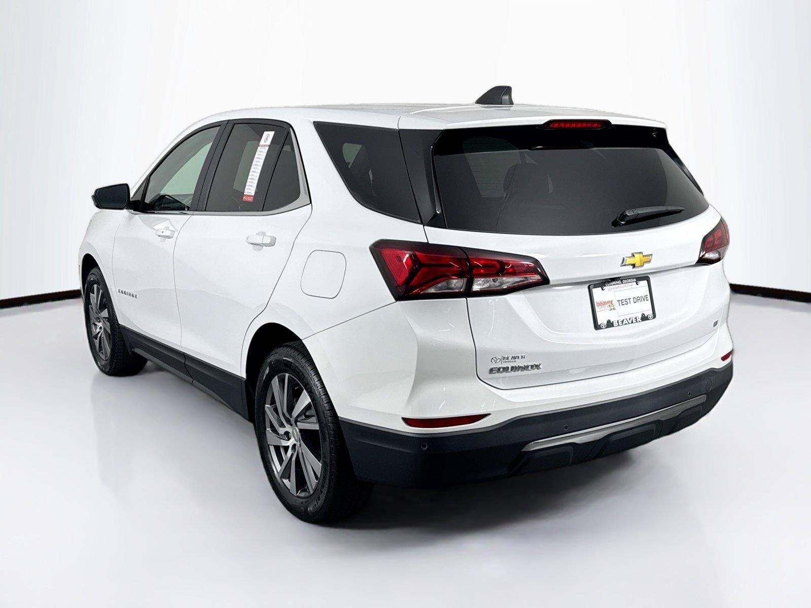 Used 2024 Chevrolet Equinox LT w/ LPO, Floor Liner Package FWD image 11