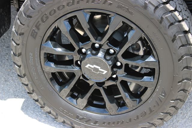 Used 2025 Chevrolet Silverado 2500 LT w/ Trail Boss Package AWD/4WD image 16