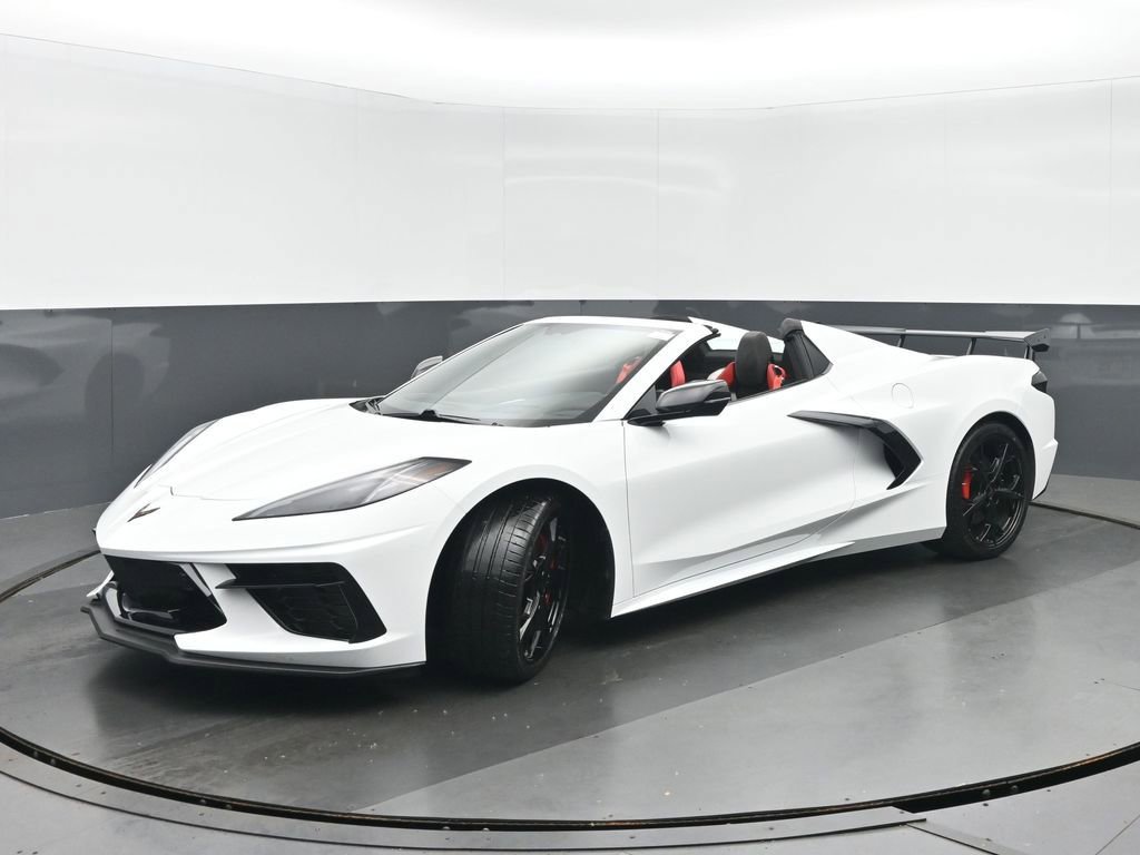 Used 2021 Chevrolet Corvette Stingray Premium Conv w/ Z51 Performance Package RWD image 7