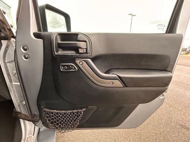 Used 2018 Jeep Wrangler Unlimited Sport S AWD/4WD image 28