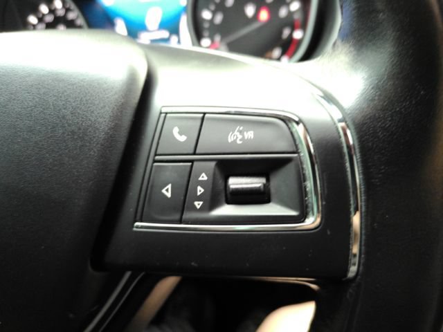 Used 2019 Maserati Levante AWD/4WD image 38
