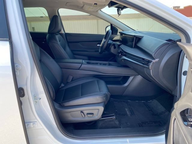 Used 2025 Nissan Murano SV FWD image 17