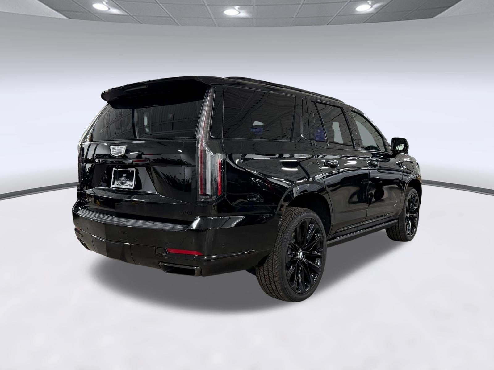 Certified 2025 Cadillac Escalade Sport Platinum w/ LPO, ONYX Package AWD/4WD image 8