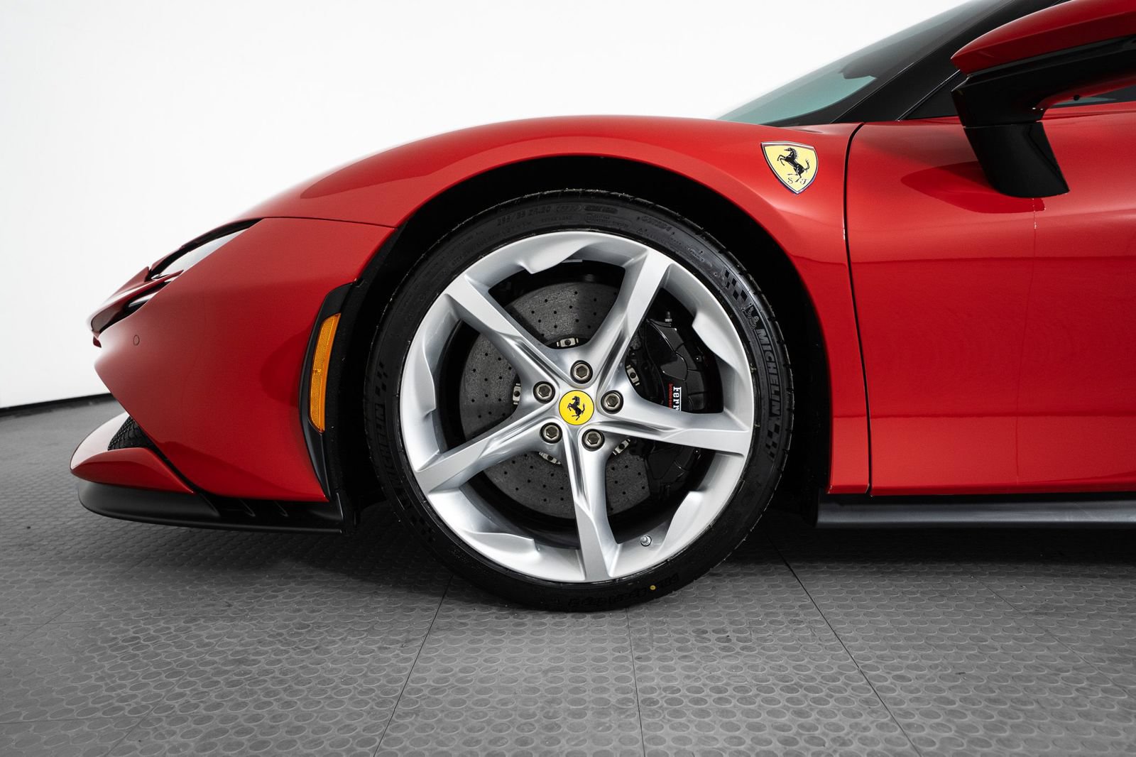 Used 2021 Ferrari SF90 Stradale AWD/4WD image 9