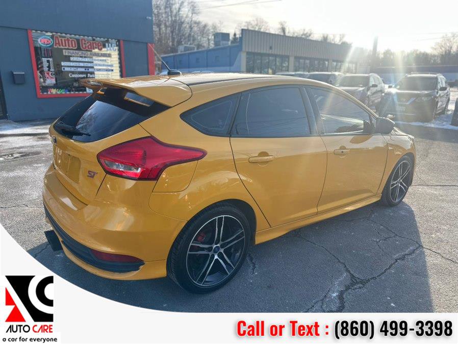 Used 2016 Ford Focus ST image 9