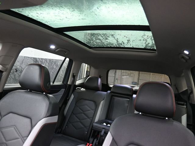 Used 2024 Volkswagen Atlas Peak Edition SEL image 16