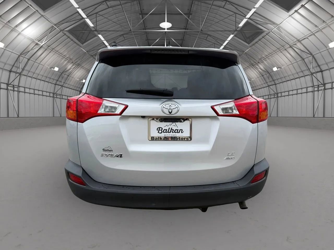 Used 2015 Toyota RAV4 LE AWD/4WD image 6