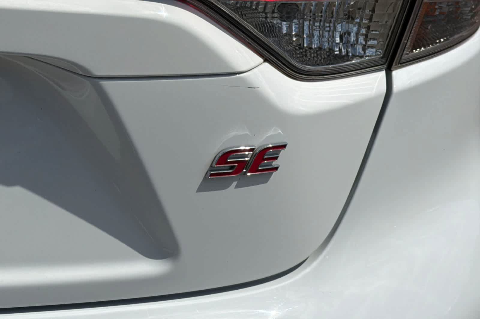 Used 2022 Toyota Corolla SE w/ SE Premium Package FWD image 30