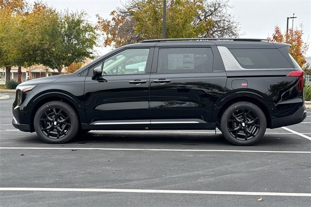 New 2026 Kia Carnival SX w/ SX Dark Edition Package image 10