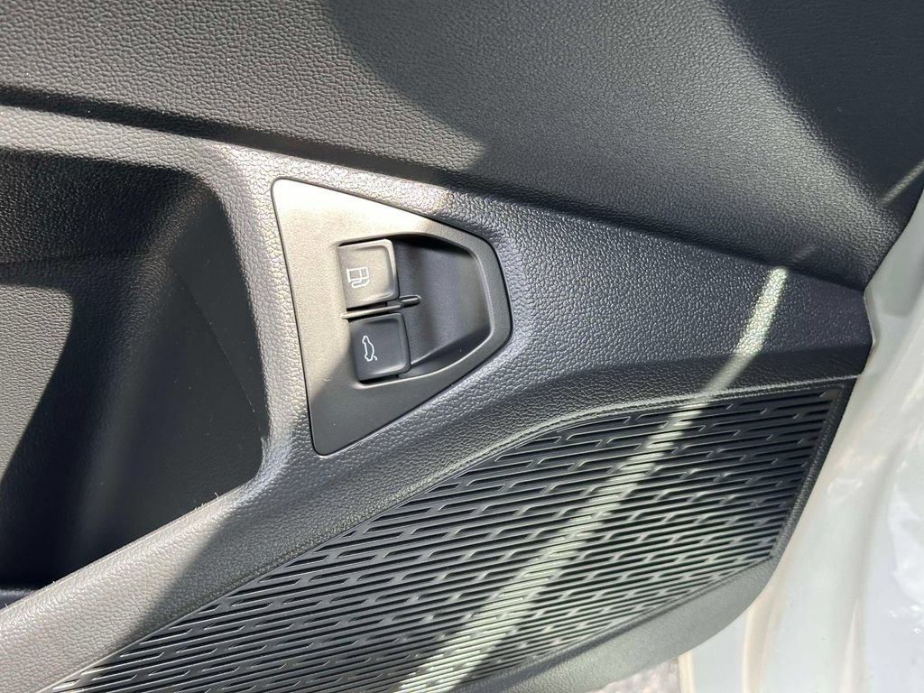 Used 2022 Volkswagen Jetta SEL FWD image 25