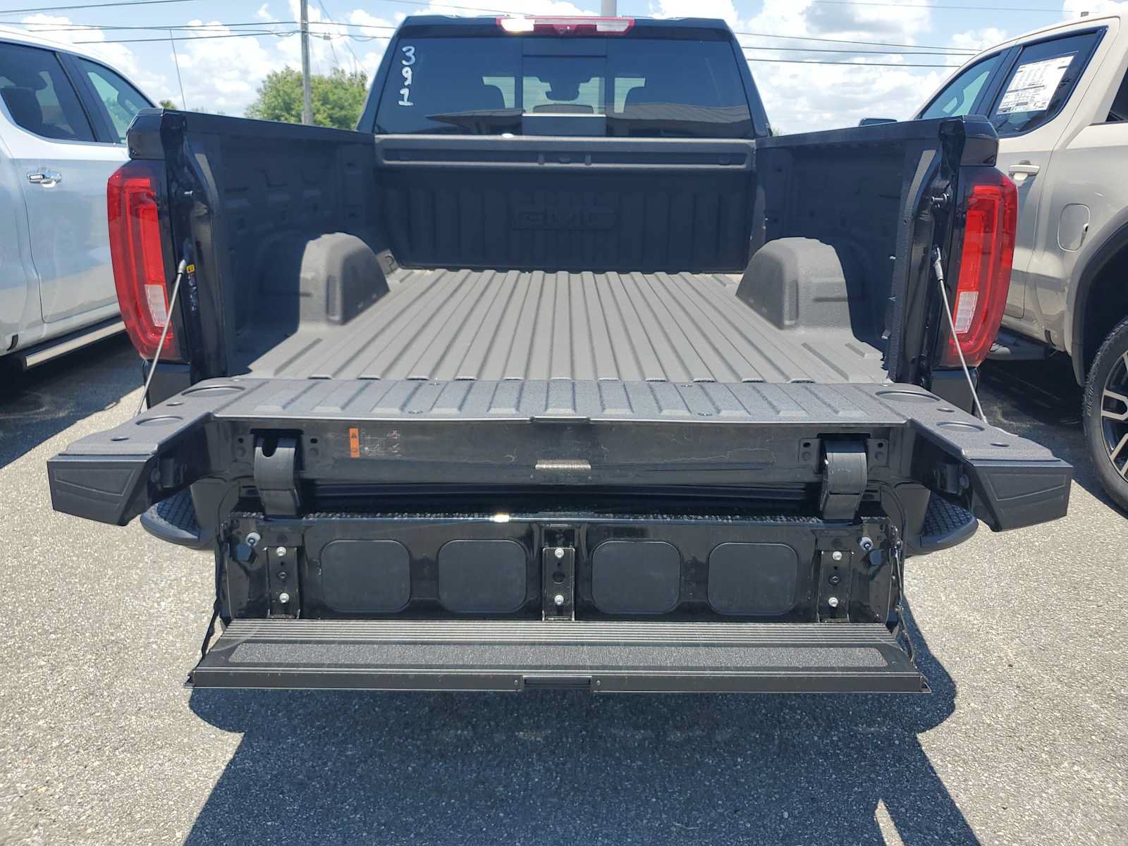 New 2026 GMC Sierra 1500 Denali w/ Denali Reserve Package AWD/4WD image 6