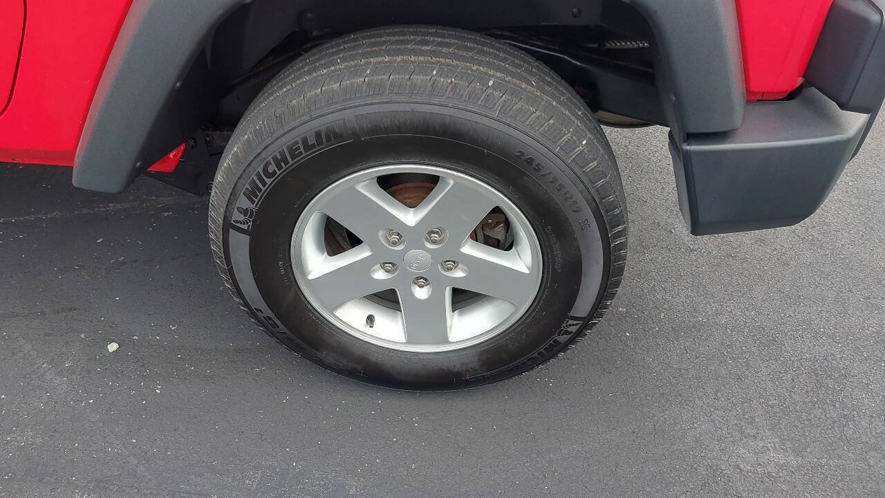Used 2014 Jeep Wrangler Sport AWD/4WD image 8