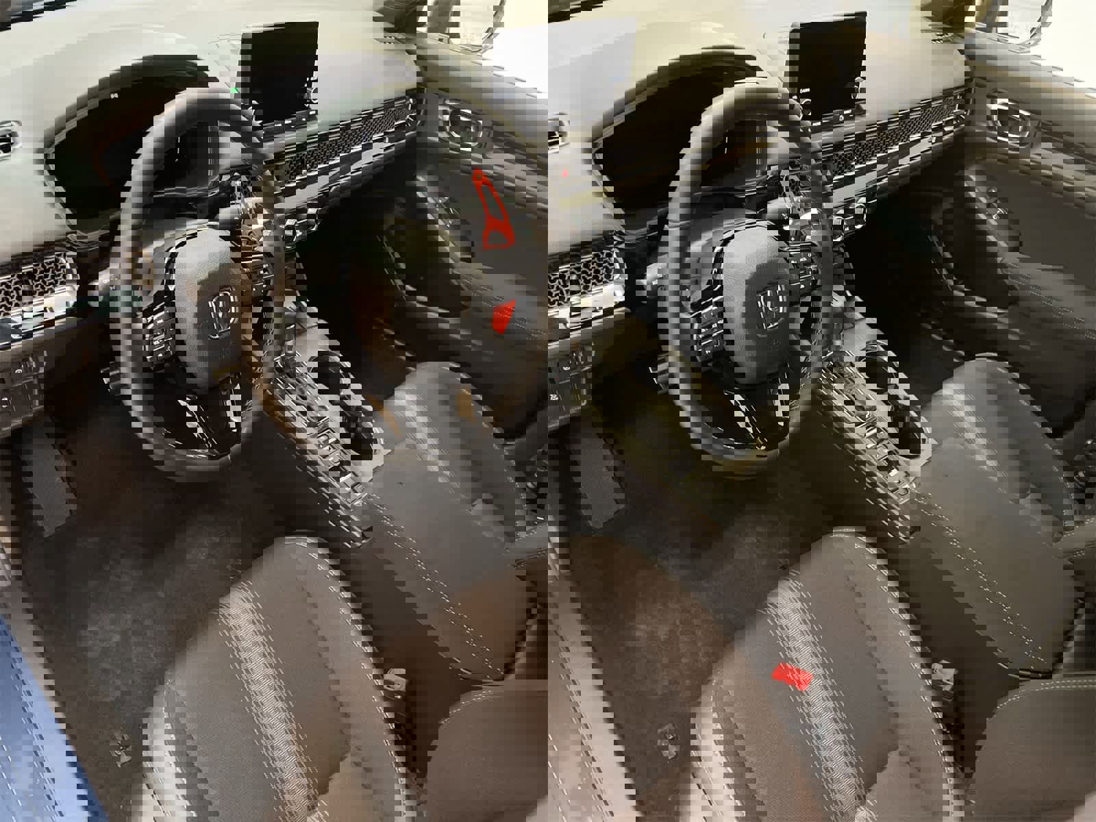 Used 2025 Honda Civic Sport image 2