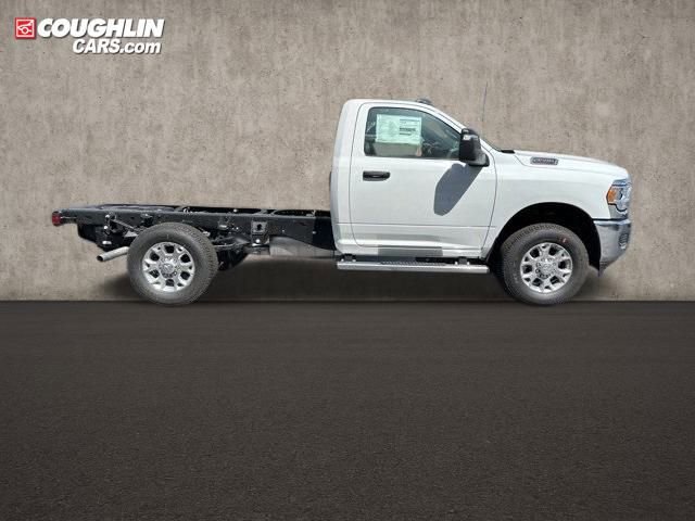 New 2024 RAM 3500 Tradesman image 5