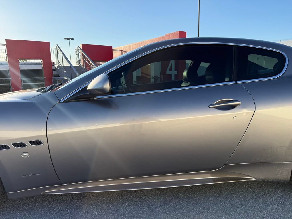 Used 2010 Maserati GranTurismo S RWD image 10