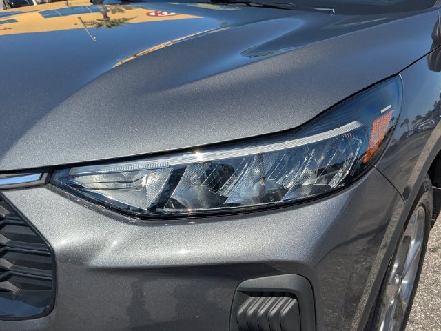 Used 2025 Ford Escape ST-Line AWD/4WD image 9