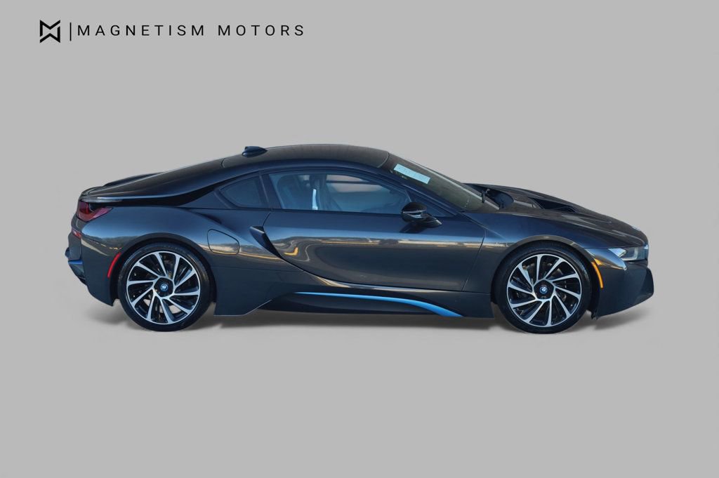 Used 2014 BMW i8 image 4