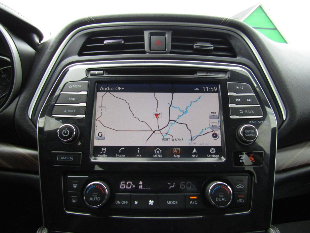 Used 2018 Nissan Maxima Platinum FWD image 17