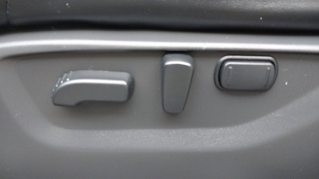 Used 2023 Nissan Armada SV image 17