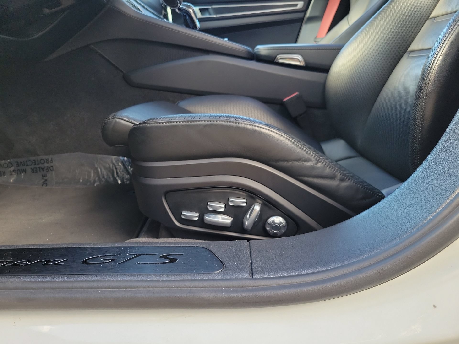 Used 2019 Porsche Panamera GTS AWD/4WD image 26