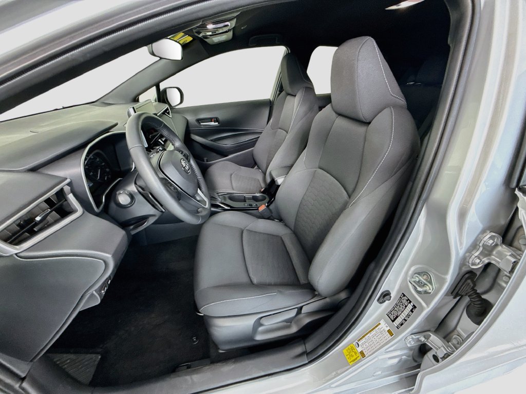 Used 2025 Toyota Corolla SE FWD image 19