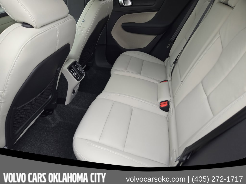 New 2026 Volvo XC40 B5 Ultra w/ Protection Package Premier AWD/4WD image 29