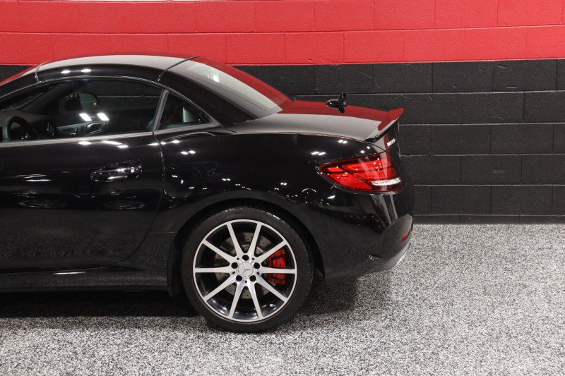 Used 2017 Mercedes-Benz SLC 43 AMG w/ Premium 2 Package image 24