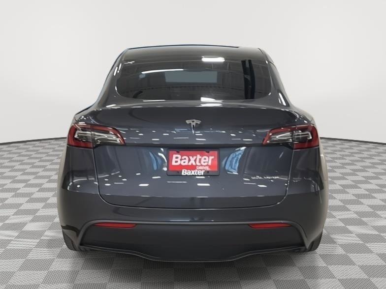 Used 2021 Tesla Model Y Long Range image 9