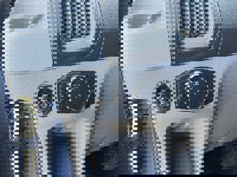 Used 2019 Ford Transit 250 148 High Roof Extended RWD image 11