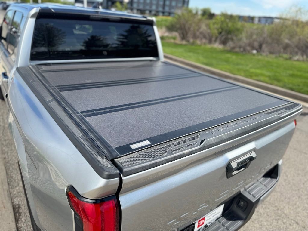 Certified 2024 Toyota Tacoma SR5 AWD/4WD image 40