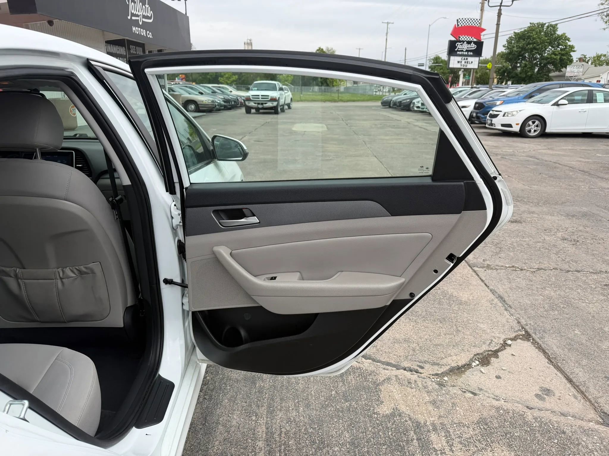 Used 2018 Hyundai Sonata SEL FWD image 15