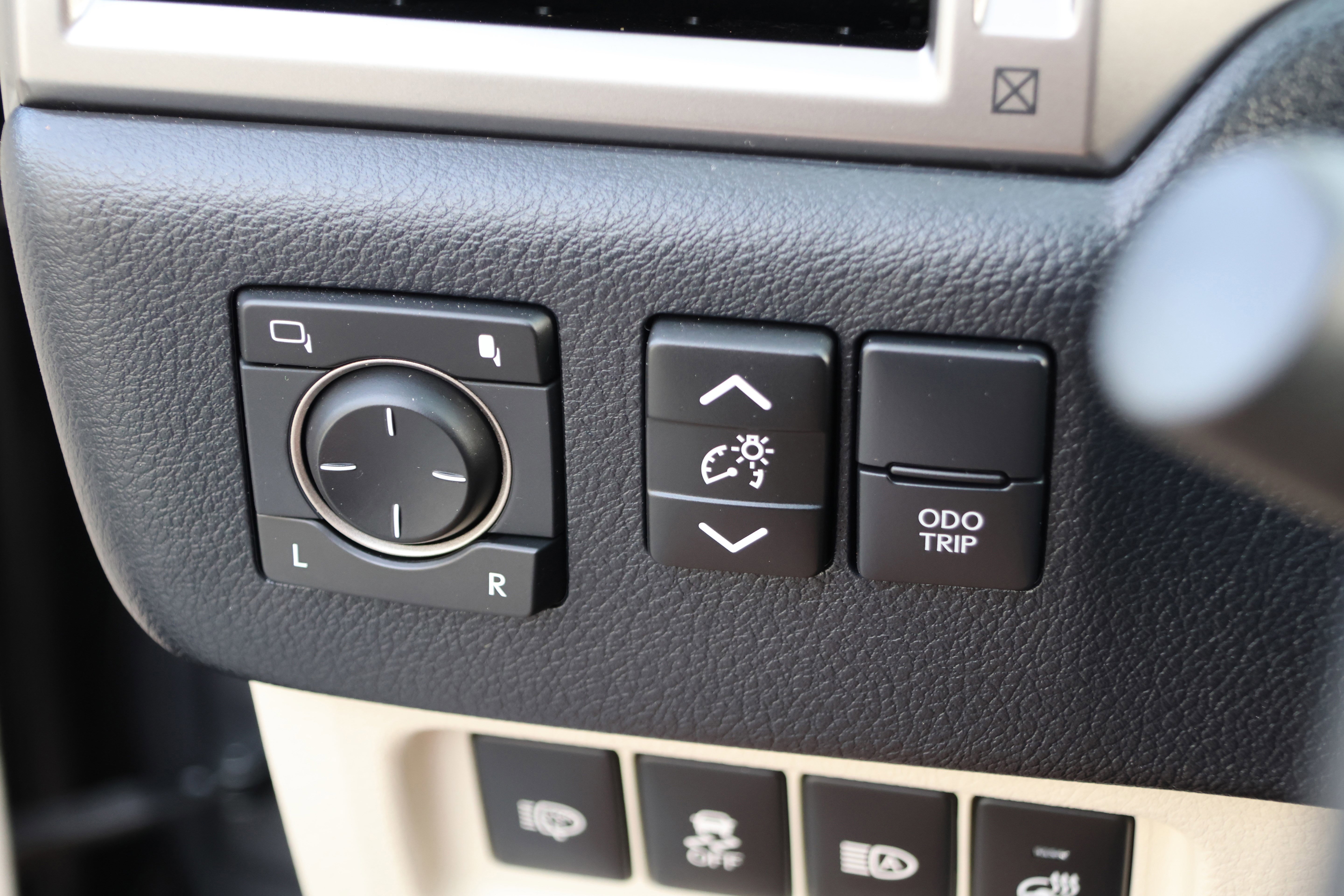 Used 2023 Lexus GX 460 Premium w/ Premium Package AWD/4WD image 15
